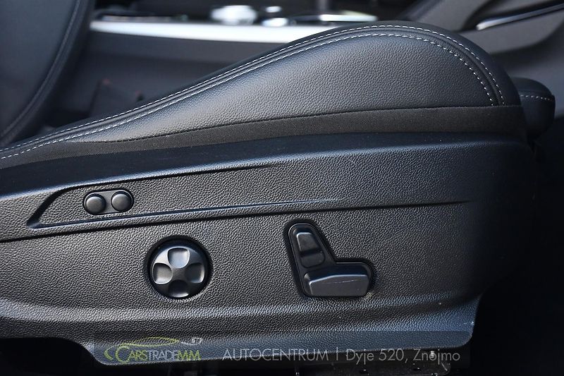 Alfa Romeo Stelvio 2.2D 154kW VELOCE AT8 Q4 - fotka 23 z 51