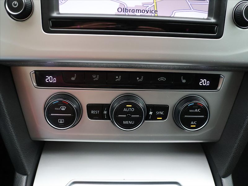 Volkswagen Passat 2.0 TDI 110kW Comfortline - fotka 18 z 29