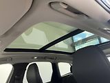 Volvo XC60 B5 AWD Plus Dark AT8 - náhled 42