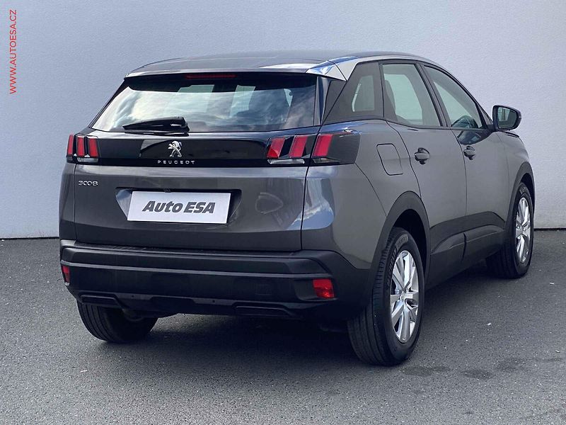 Peugeot 3008 (2023) 1.2 PT, Active, AT, LED - fotka 4 z 19