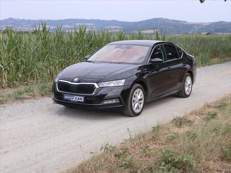 Škoda Octavia 2,0 TDI DSG Style+ DPH CZ - fotka 3 z 32