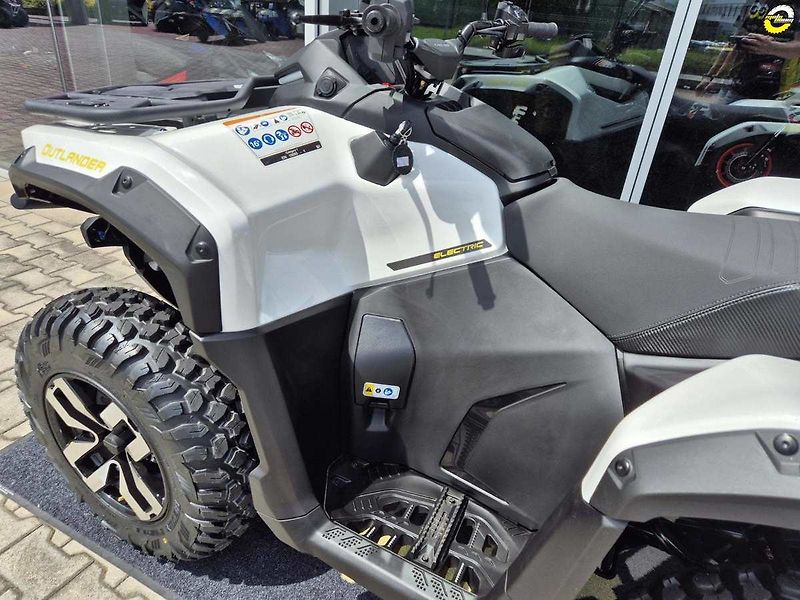 Can-Am Outlander 650 XT (2026) Outlander Electric T3b MY26 - fotka 12 z 22