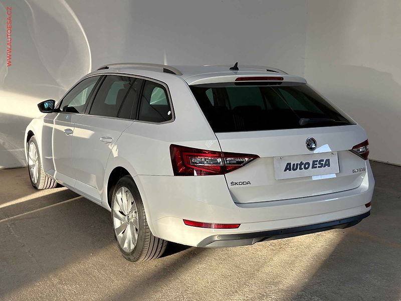 Škoda Superb (2016) 1.8TSi, ČR, Style, bixen - fotka 6 z 18