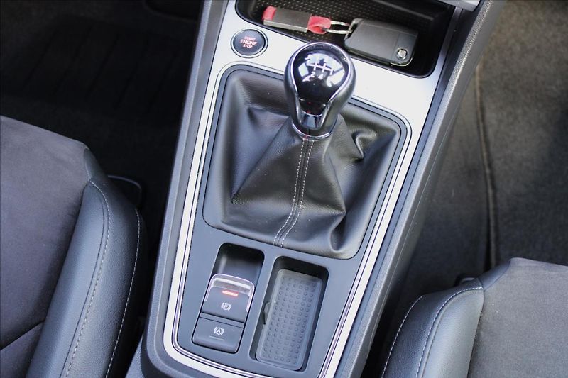 Seat Leon 1,8 TSi Xcellence FullLED, ACC - fotka 15 z 48