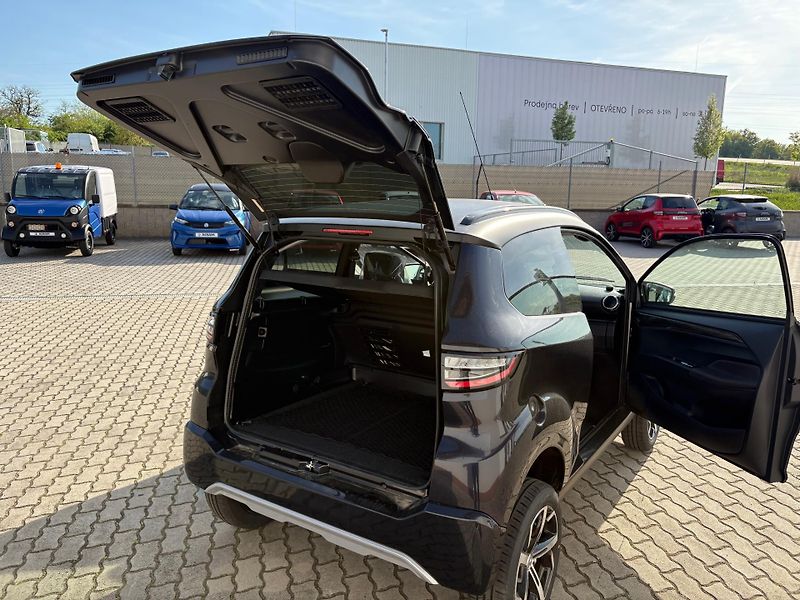 Aixam Crossover (2026) EURO 5+ - fotka 12 z 19