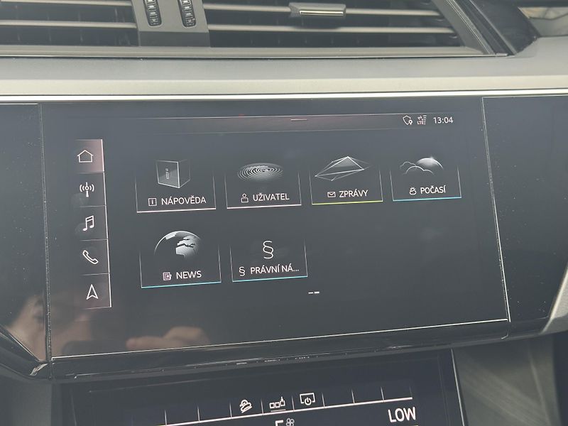 Audi e-tron (2020) Quattro 230kW Advanced, PANO - fotka 38 z 54