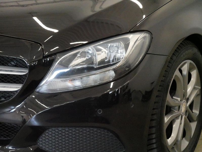 Mercedes-Benz Třídy C - fotka 9 z 29