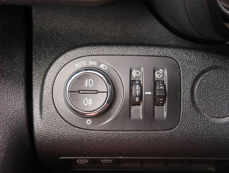 Opel Combo (2019) Maxi Enjoy 1.5 CDTI, 5Míst, ČR - fotka 17 z 20