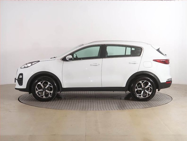 Kia Sportage (2019) 1.6 GDI, Navi, Tempomat - fotka 3 z 18