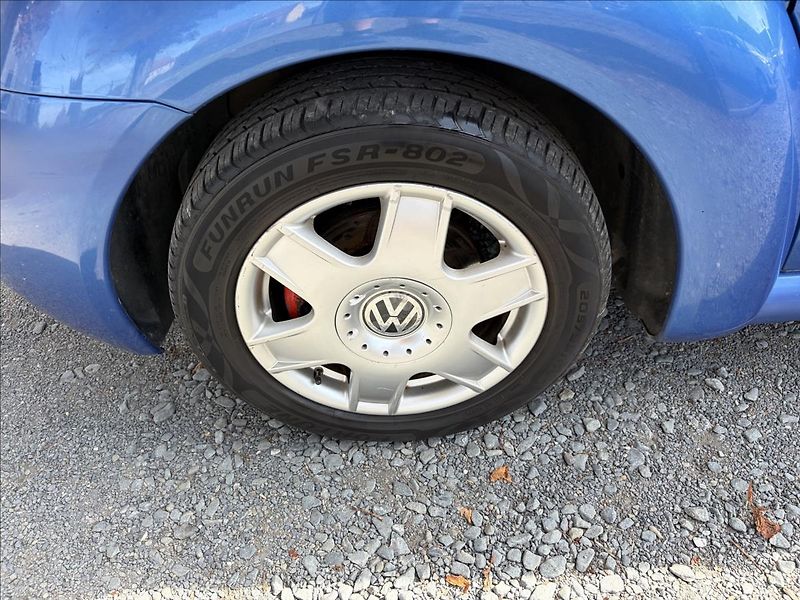 Volkswagen New Beetle 1,9 TDi 66 kW  Klima,VyhřSedad - fotka 30 z 32