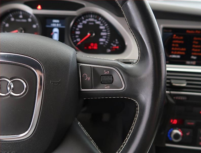Audi A6 (2010) 3.0 TFSI, 4X4, Automat - fotka 20 z 29