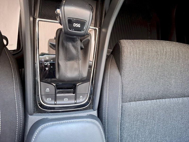 Škoda Karoq (2020) STYLE TSI 1.5/110KW 7AP - fotka 20 z 28