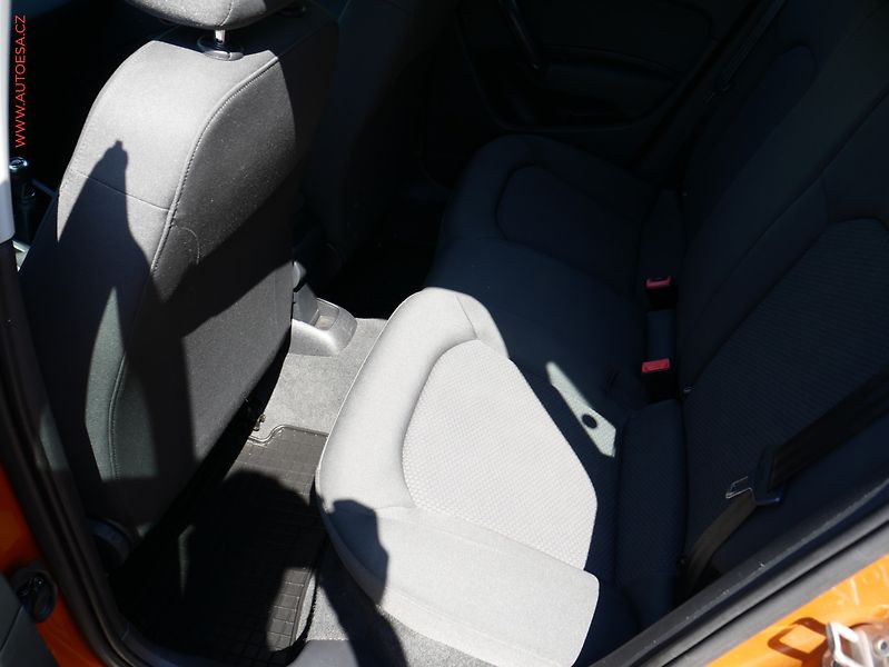 Audi A1 (2014) 1.2 TFSi, Attraction, bixen - fotka 19 z 20