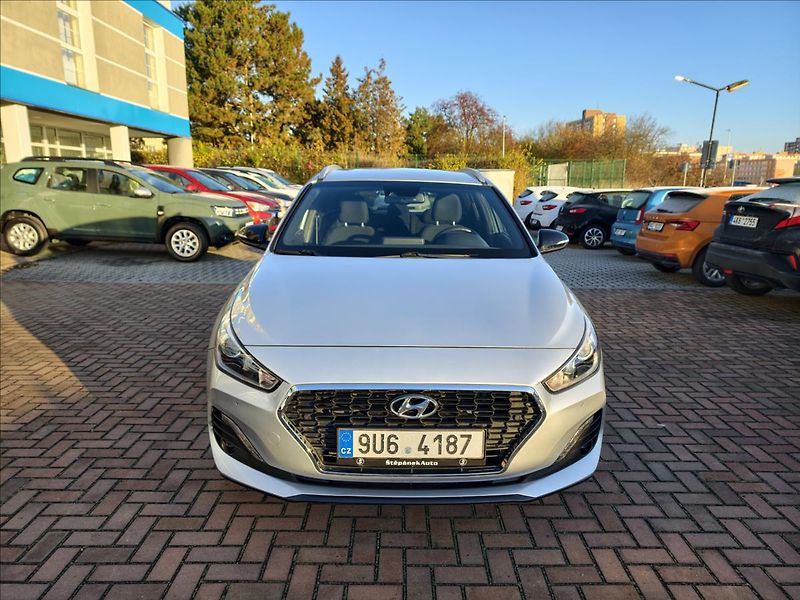 Hyundai i30 1,4 T-GDi DCT,Automat Style Go - fotka 4 z 16