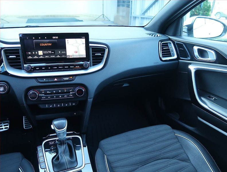 Kia Pro_Ceed (2022) 1.5 T-GDI - fotka 8 z 17