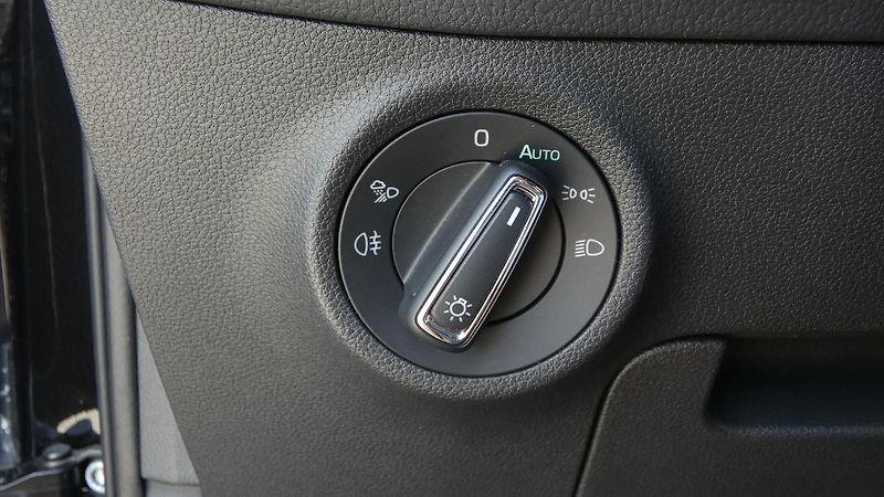 Škoda Kodiaq 2,0 TSI 140 kW L&K 4x4 DSG - fotka 10 z 26