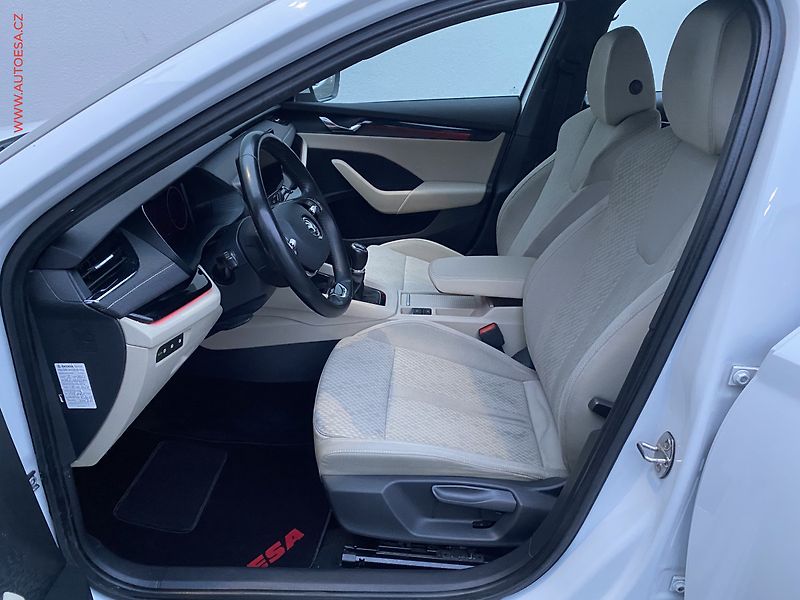Škoda Octavia (2020) 2.0 TDi, ČR, Style, LED - fotka 9 z 21