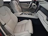 Volvo XC60 (2022) B5 AWD - náhled 9