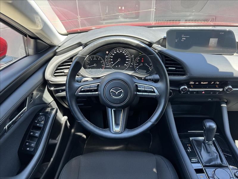 Mazda 3 2,0 Sky-G 110kW Edition 100 AT - fotka 15 z 29