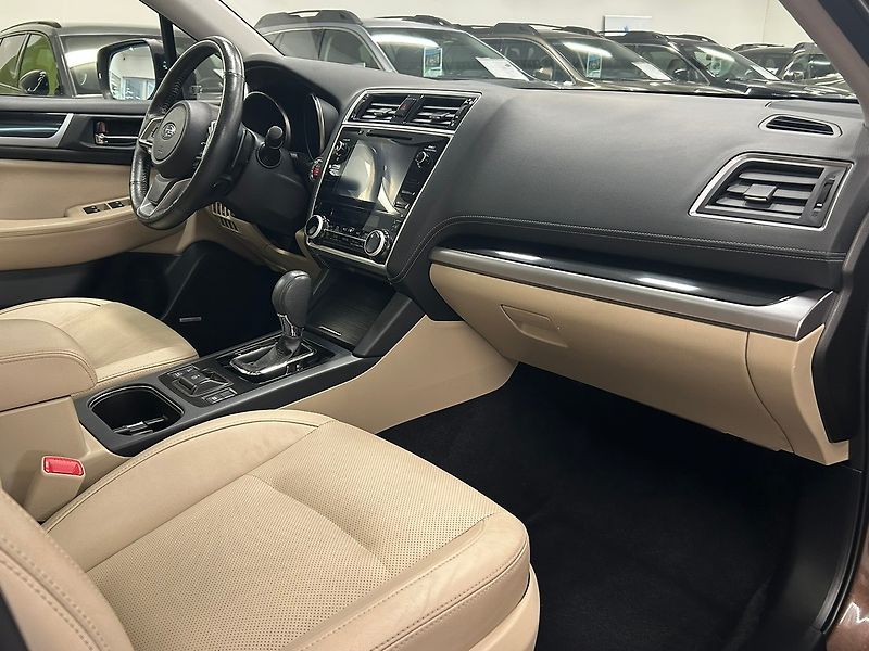 Subaru Outback (2018) 2.5 Executive 2018 | Záruka - fotka 33 z 63