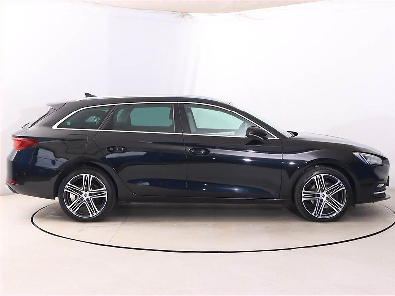 Seat Leon (2023) Xcellence 2.0 TDI, Automat - fotka 6 z 22