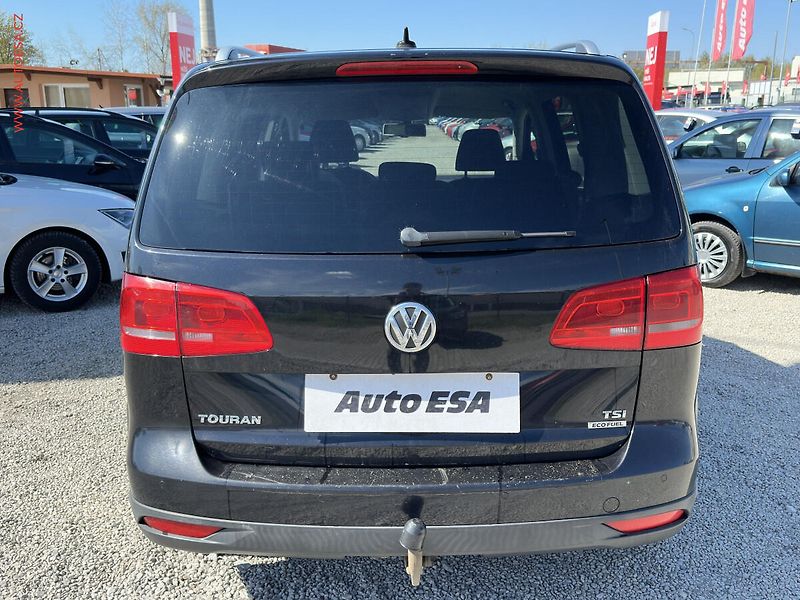 Volkswagen Touran (2011) 2.0 TDi, DSG, bixen - fotka 5 z 20