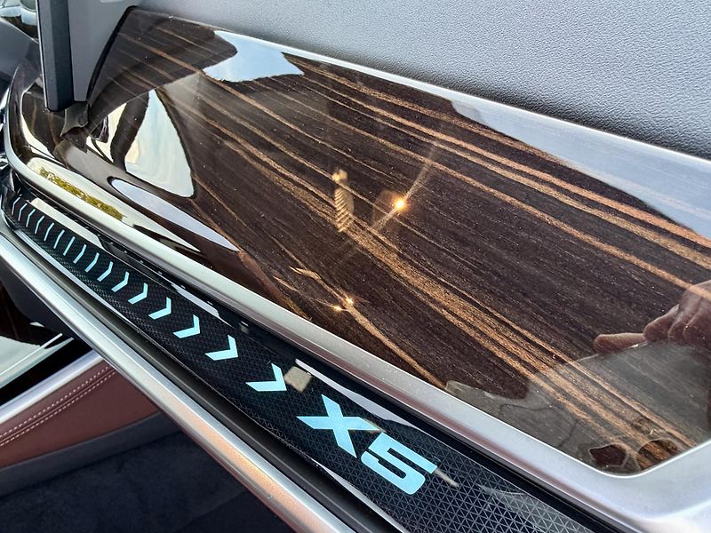 BMW X5 (2025) VZDUCH 2VR SoftClose Tažné HUD - fotka 26 z 51