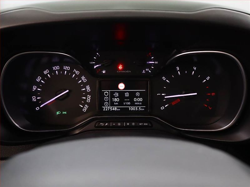 Citroën Berlingo (2018) Shine 1.5 BlueHDi, 5Míst, ČR - fotka 9 z 20