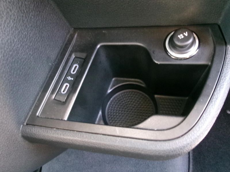 Volkswagen Multivan (2020) 2,0TDI DSG NAVI AC BT  - fotka 25 z 40