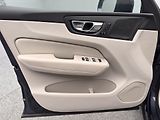 Volvo XC60 B4 AWD BRIGHT PLUS CZ 1.maj - náhled 19