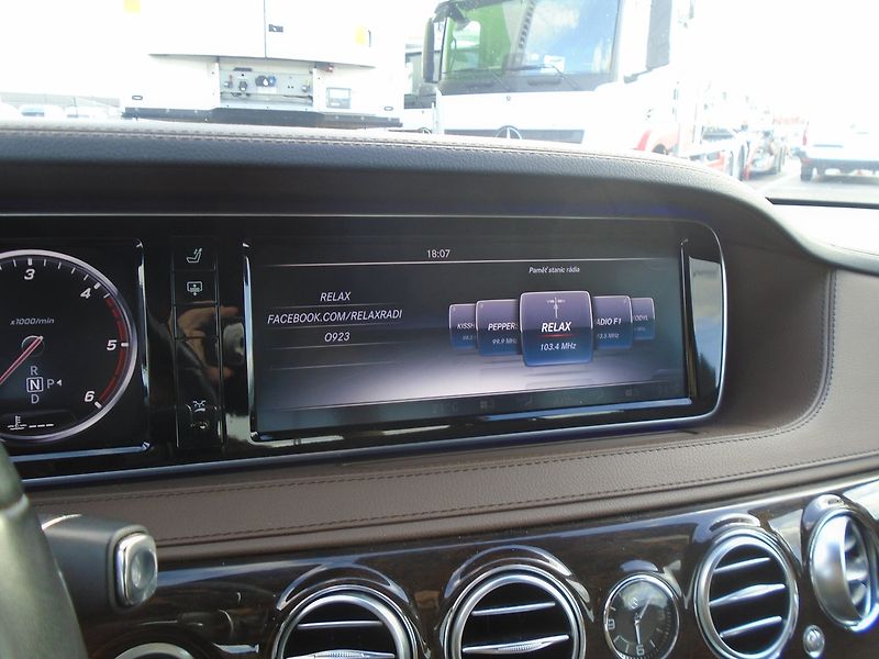 Mercedes-Benz Třídy S (2014) 350 CDi 4 matic ČR - fotka 2 z 31