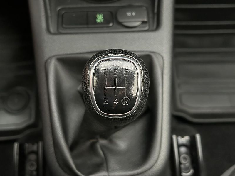 Škoda Citigo 1.0 MPI Ambition Plus - fotka 12 z 23