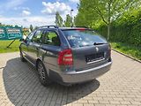 Škoda Octavia 2.0 FSI kombi Elegance LPG - náhled 8