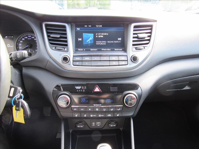 Hyundai Tucson 1,6 GDi 97kW Premium - fotka 15 z 32