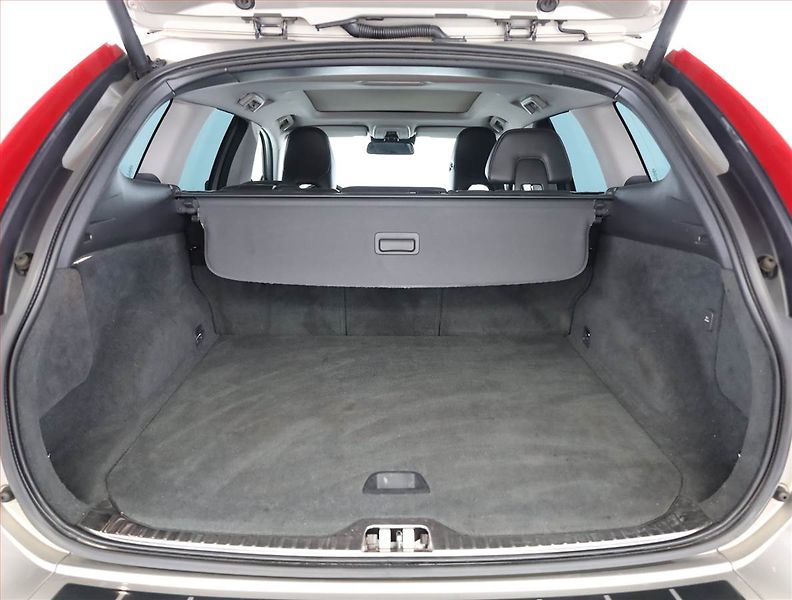 Volvo XC60 (2014) D4, Automat, Serv.kniha, Navi - fotka 13 z 14