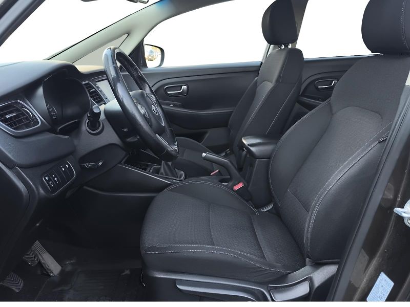 Kia Carens 1.6 i - fotka 6 z 26