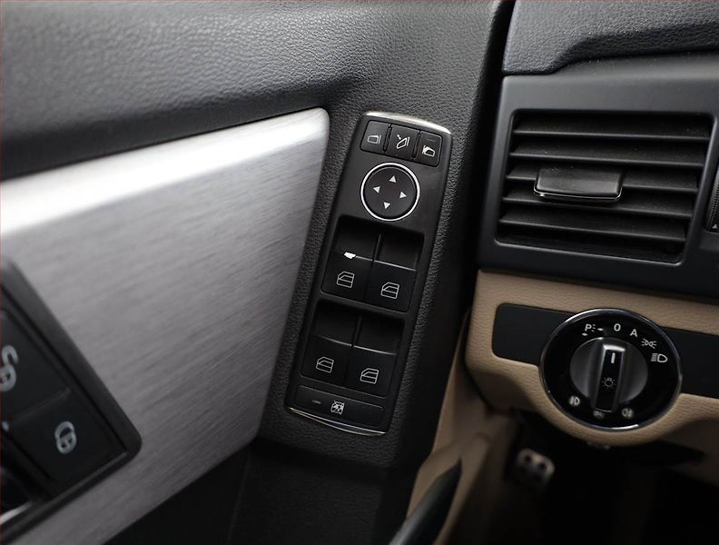 Mercedes-Benz GLK (2010) 220 CDI, 4X4, Automat, Navi - fotka 16 z 18