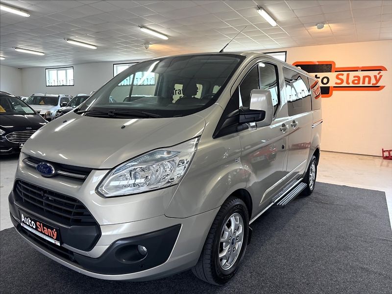 Ford Tourneo Custom 2,2 Titanium,92kW,po servisu - fotografie inzerátu