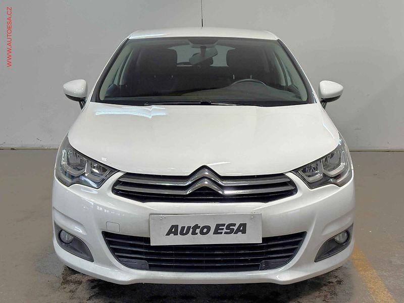 Citroën C4 (2016) 1.6HDi, ČR, AC, park.asist - fotka 2 z 16