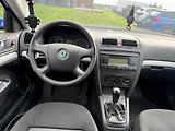 Škoda Octavia 1.6i - náhled 12