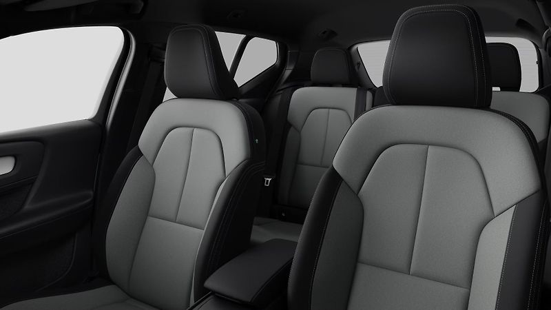 Volvo XC40 (2026) B4 AUT DARK PLUS - fotka 8 z 10