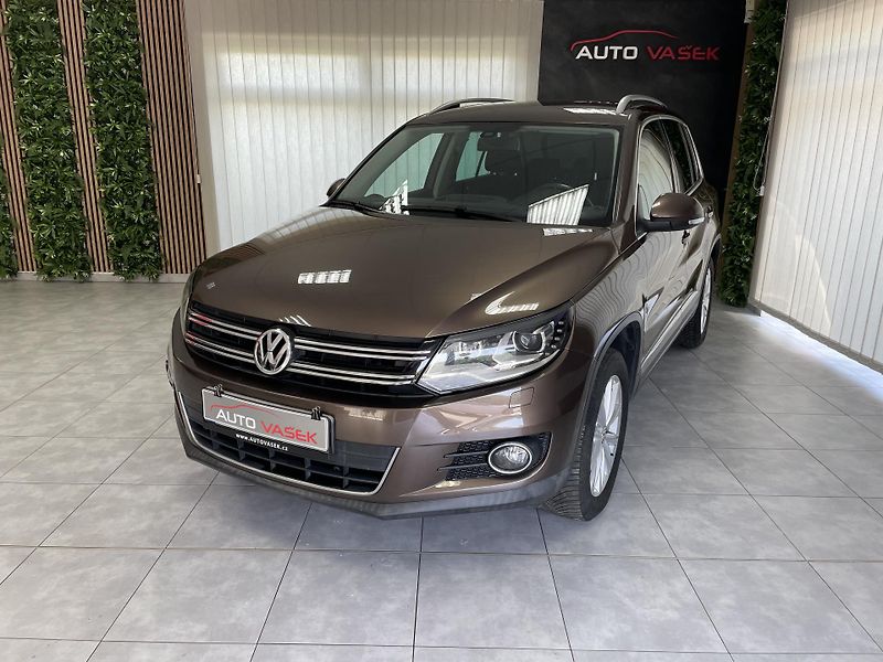 Volkswagen Tiguan 2.0 TDi DSG 4x4 SERVISKA TZ  - fotka 5 z 27