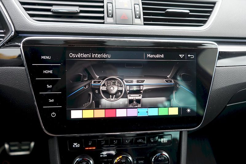 Škoda Superb (2019) TDI 140 kW DSG 4x4 L&K - tažné - fotka 13 z 39