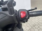 Yamaha (2025) XMAX 300 Tech Max EU5+ - náhled 10
