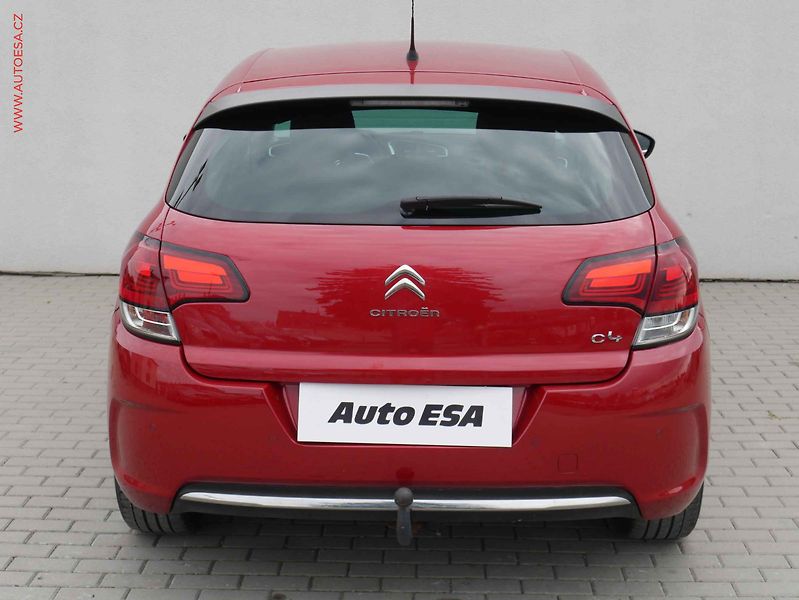 Citroën C4 (2016) 1.2 PT, ČR, AC, navi, park - fotka 5 z 19