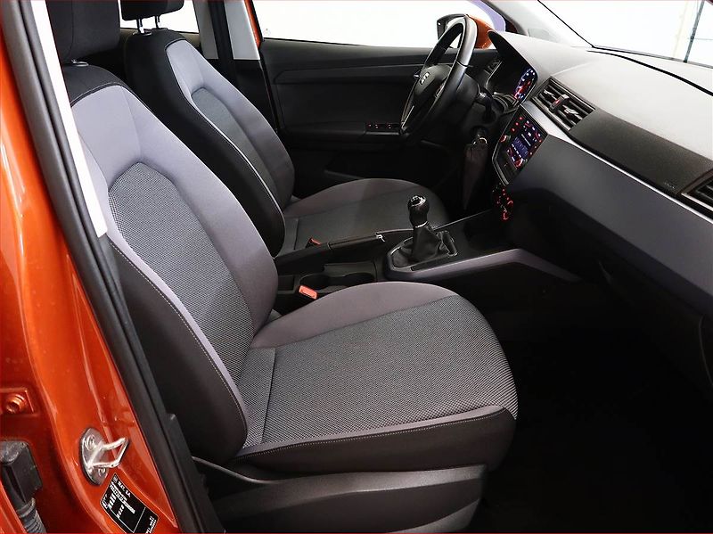 Seat Arona (2018) 1.0 TSI, Serv.kniha, Tempomat - fotka 9 z 16