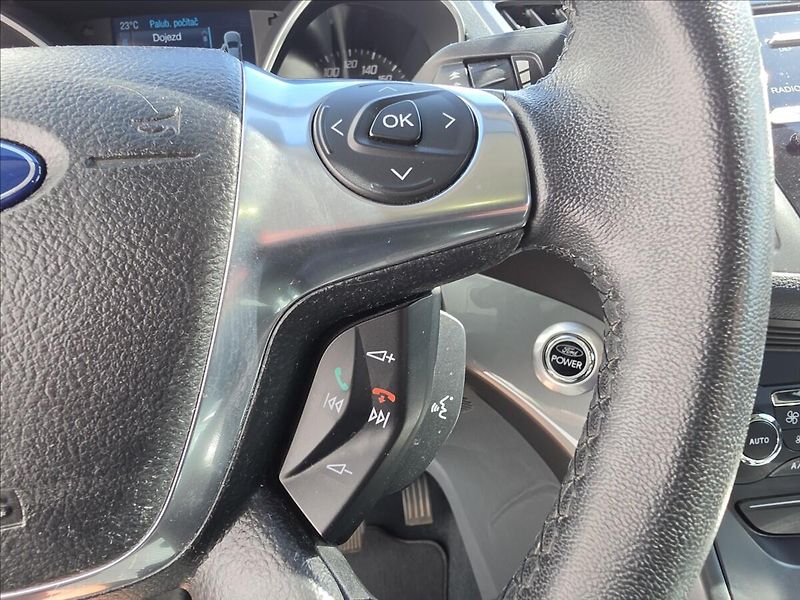 Ford C-MAX 1,6 1 110KW Titanium - fotka 16 z 40