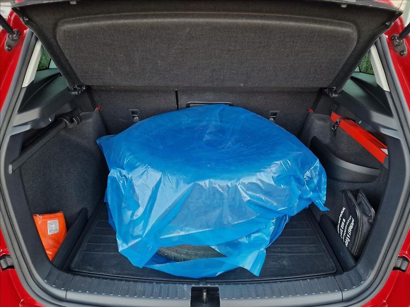 Škoda Karoq 2.0TDI Ambition,ČR,1.Majitel - fotka 16 z 50