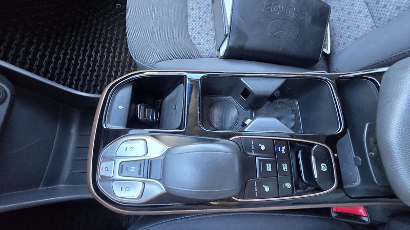 Hyundai Ioniq ELECTRIC DRIVE 88KW STYLE  - fotka 42 z 48