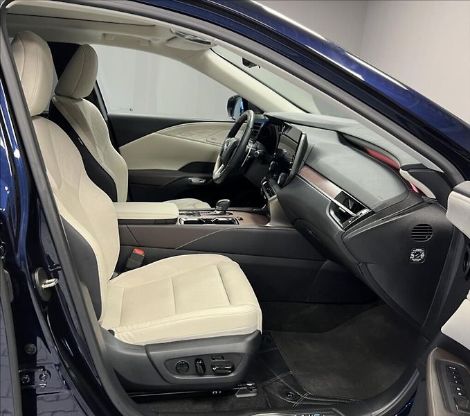 Lexus RX 450h plus 450H+ 2,5 PHEV LUXURY PANORAMI - fotka 7 z 22
